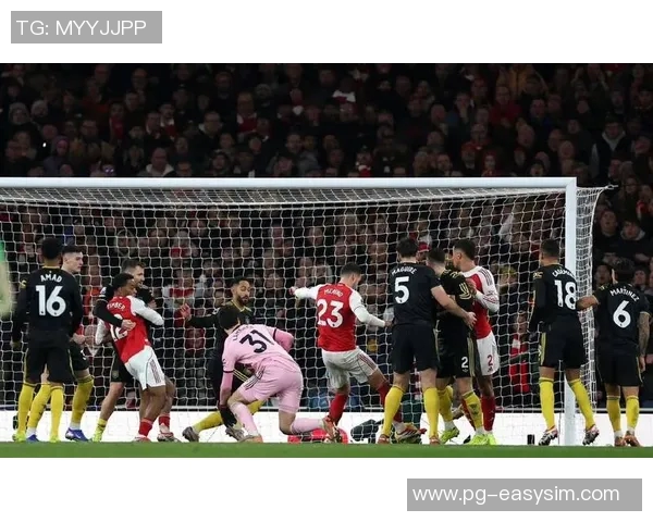 欧冠激战曼联与里昂战平帽子戏法引发争议判罚风波